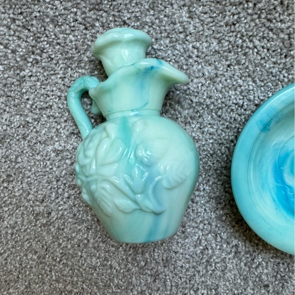 Vintage Avon perfume bottle - Picture 2 of 7